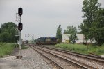 CSX 5320 leads l015